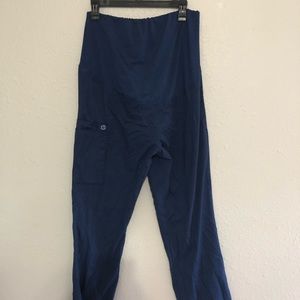 Maternity scrub pants size medium